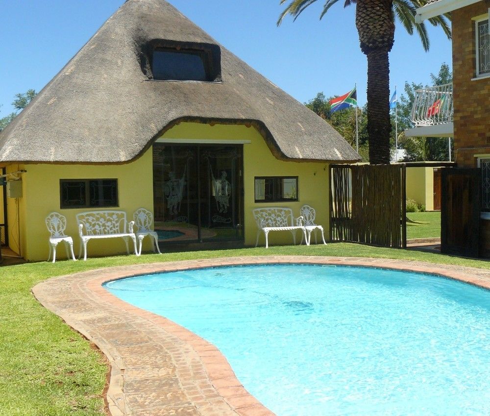 Kimberley Manor Guesthouse Exterior foto