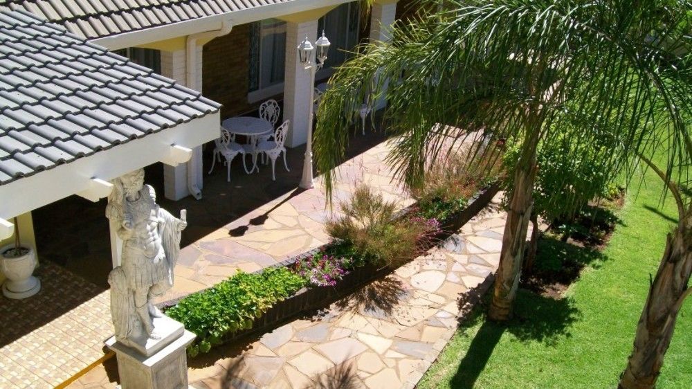Kimberley Manor Guesthouse Exterior foto